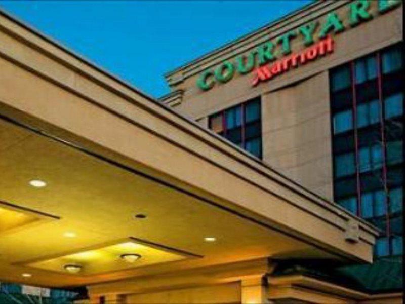 Courtyard By Marriott New York Laguardia Airport Hotel Ngoại thất bức ảnh