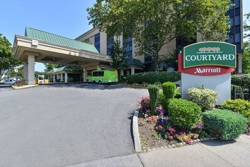 Courtyard By Marriott New York Laguardia Airport Hotel Ngoại thất bức ảnh