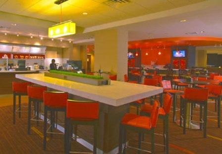Courtyard By Marriott New York Laguardia Airport Hotel Ngoại thất bức ảnh